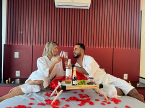 Suite Luxo com Piscina Privativa e Jacuzzi